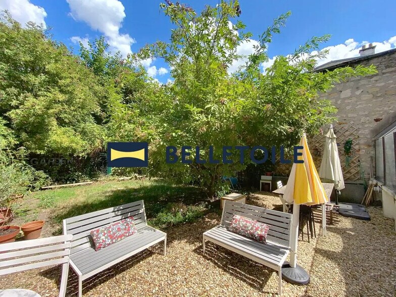 Bureau dans Créteil à louer - Photo du bâtiment - Image 2 de 11