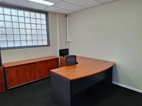 38 Mologa Rd, Heidelberg West for lease Interior Photo- Image 2 of 7