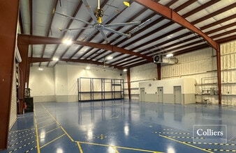 5 Enterprise Ln, Hilton Head Island, SC for lease Interior Photo- Image 2 of 7