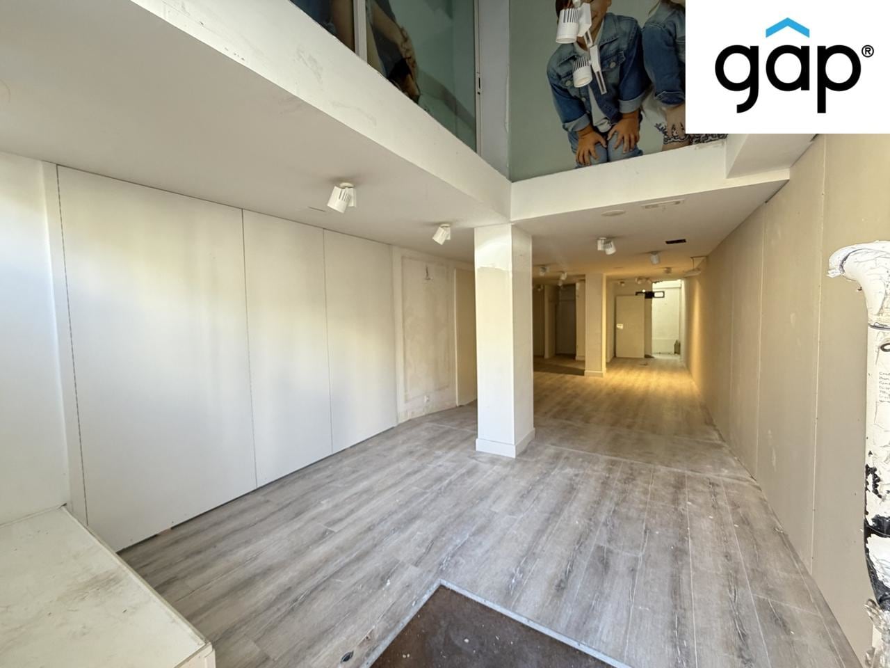 Retail in Cuenca, Cuenca for lease Interior Photo- Image 1 of 7