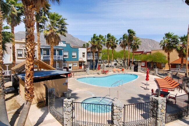 Plus de détails pour 221 Palm Canyon Dr, Borrego Springs, CA - Services hôteliers à vendre