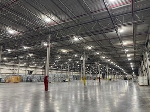 188 Earl Davis Dr, Russellville, KY for sale Interior Photo- Image 1 of 14