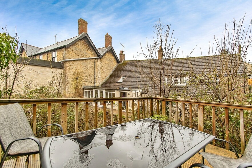 1 High St, Templecombe à vendre - Photo du bâtiment - Image 2 de 9