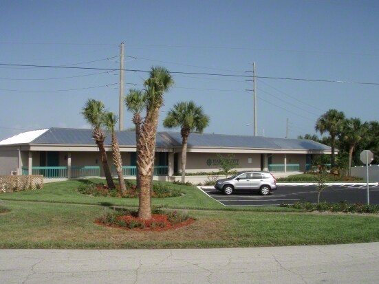 3700 N Harbor City Blvd, Melbourne, FL à louer - Photo du bâtiment - Image 2 de 10