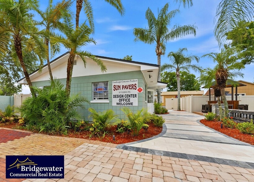 4516 W Linebaugh Ave, Tampa, FL à vendre - Photo du bâtiment - Image 3 de 14