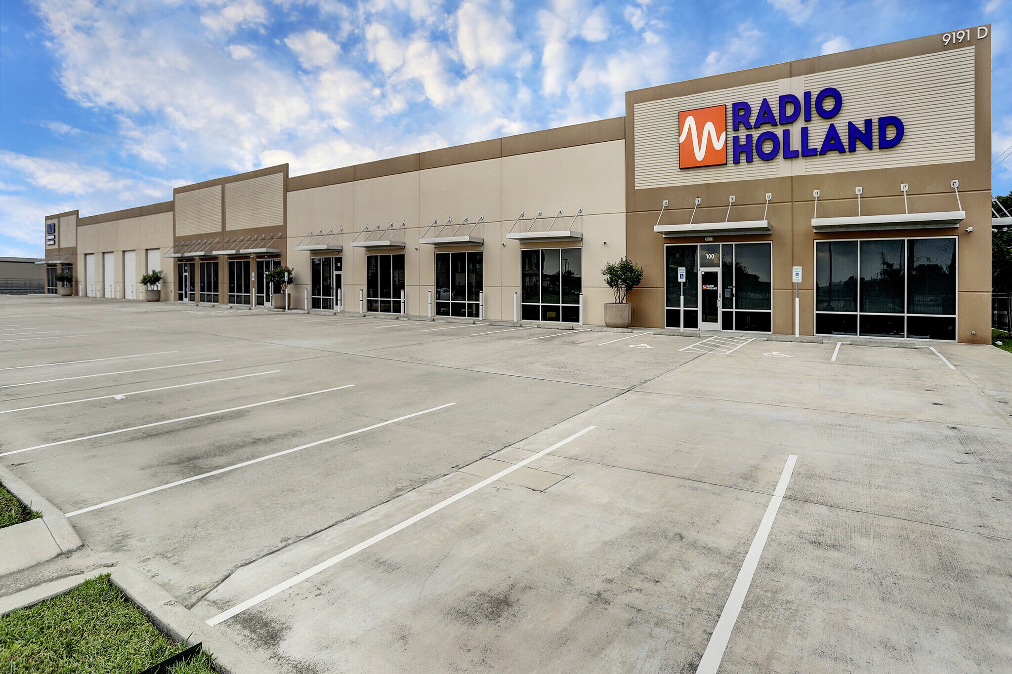 9191 Gulf Fwy, Houston, TX for lease Building Photo- Image 1 of 5