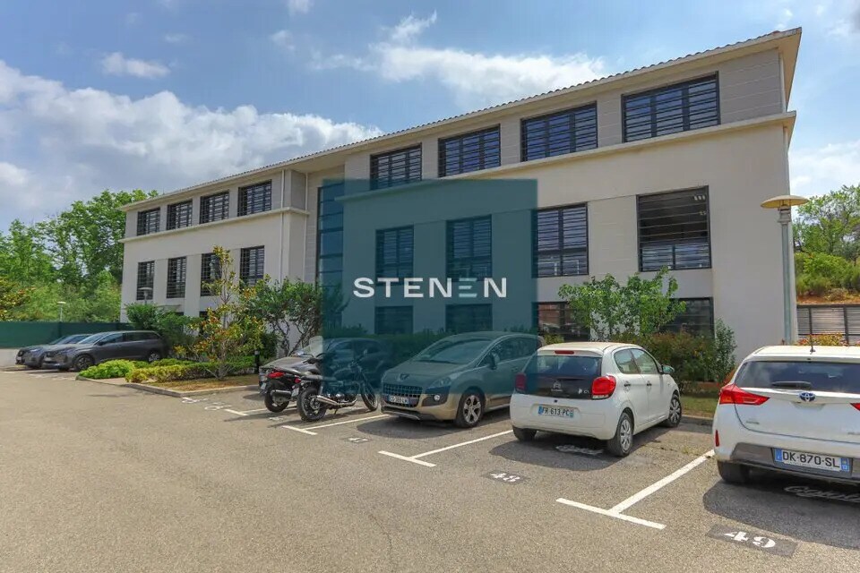 Office in Aix-en-Provence for lease Building Photo- Image 1 of 8