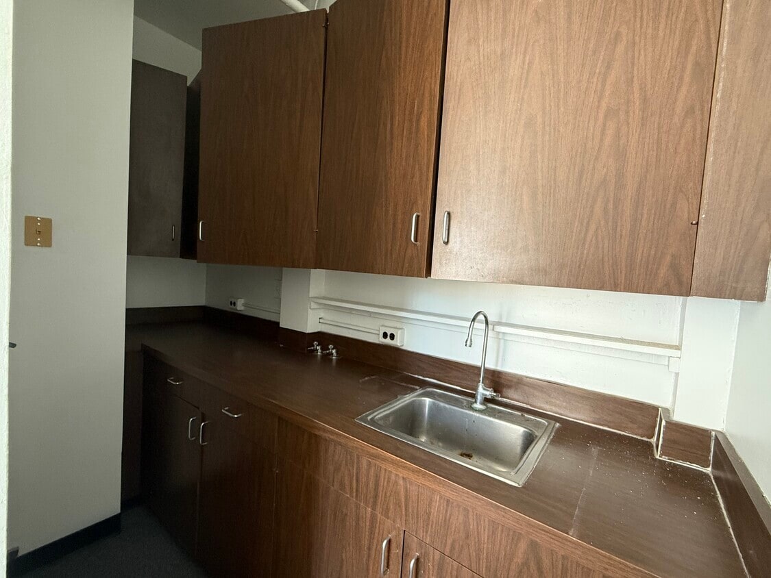 1401-1415 Kalakaua Ave, Honolulu, HI à louer Photo intérieure- Image 1 de 2