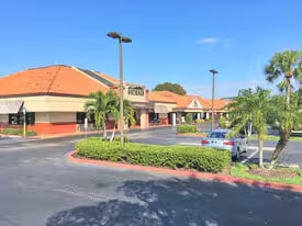 4910 Tamiami Trl N, Naples, FL for lease - Building Photo - Image 3 of 8