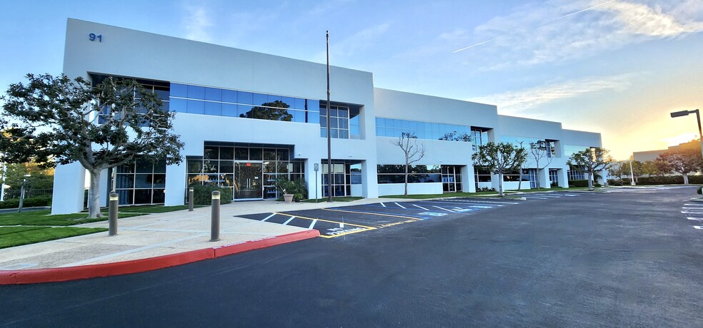 81-91 Columbia, Aliso Viejo, CA for lease - Building Photo - Image 1 of 11