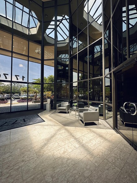 1776 N Pine Island Rd, Plantation, FL for lease - Building Photo - Image 3 of 11