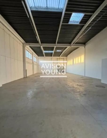 Flex in Valenton for lease - Interior Photo - Image 3 of 3