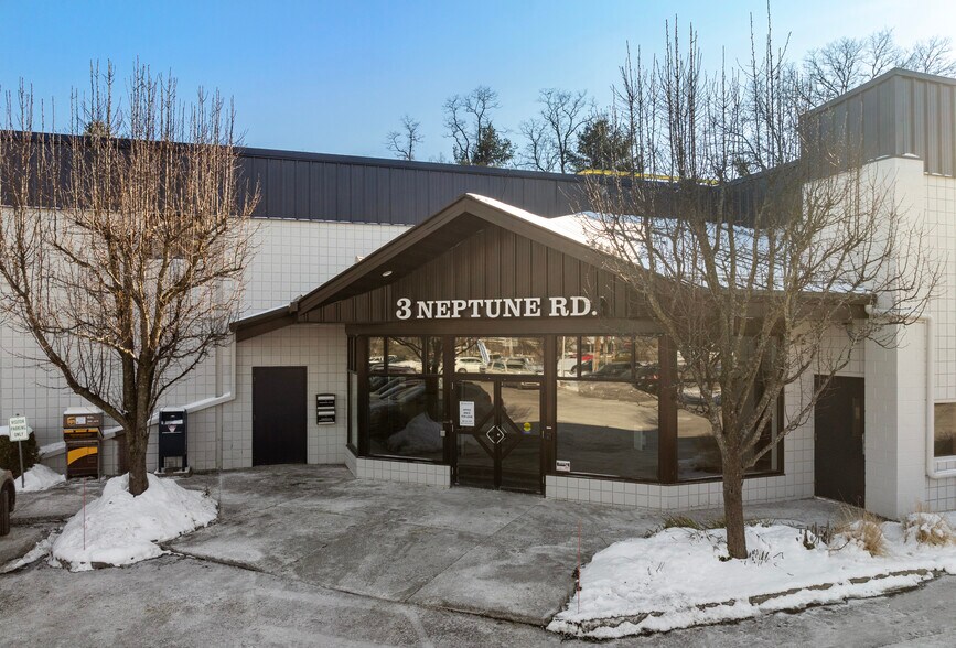 3 Neptune Rd, Poughkeepsie, NY à louer - Photo du bâtiment - Image 2 de 8