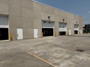 125 Goddard Cres, Cambridge, ON for lease Building Photo- Image 2 of 2