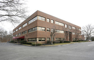 Plus de détails pour 2 Main St, Stoneham, MA - Bureau à louer