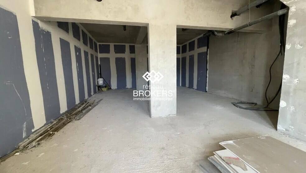 Industrial in Montpellier for sale - Building Photo - Image 3 of 11