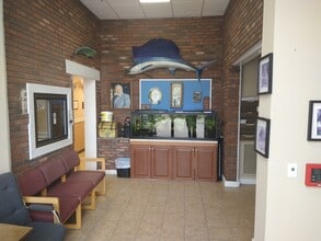 185 State Route 17, Mahwah, NJ for lease Lobby- Image 1 of 6