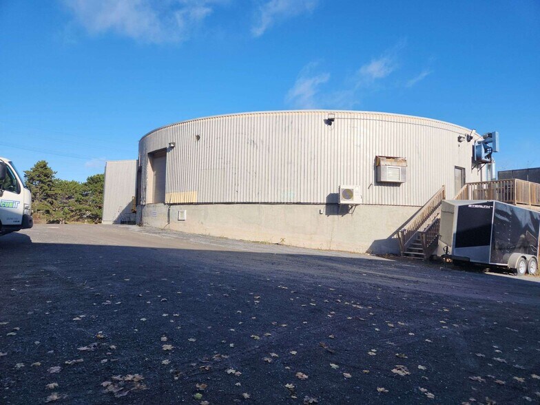 176 Railway St, Kingston, ON à louer - Photo du bâtiment - Image 2 de 3