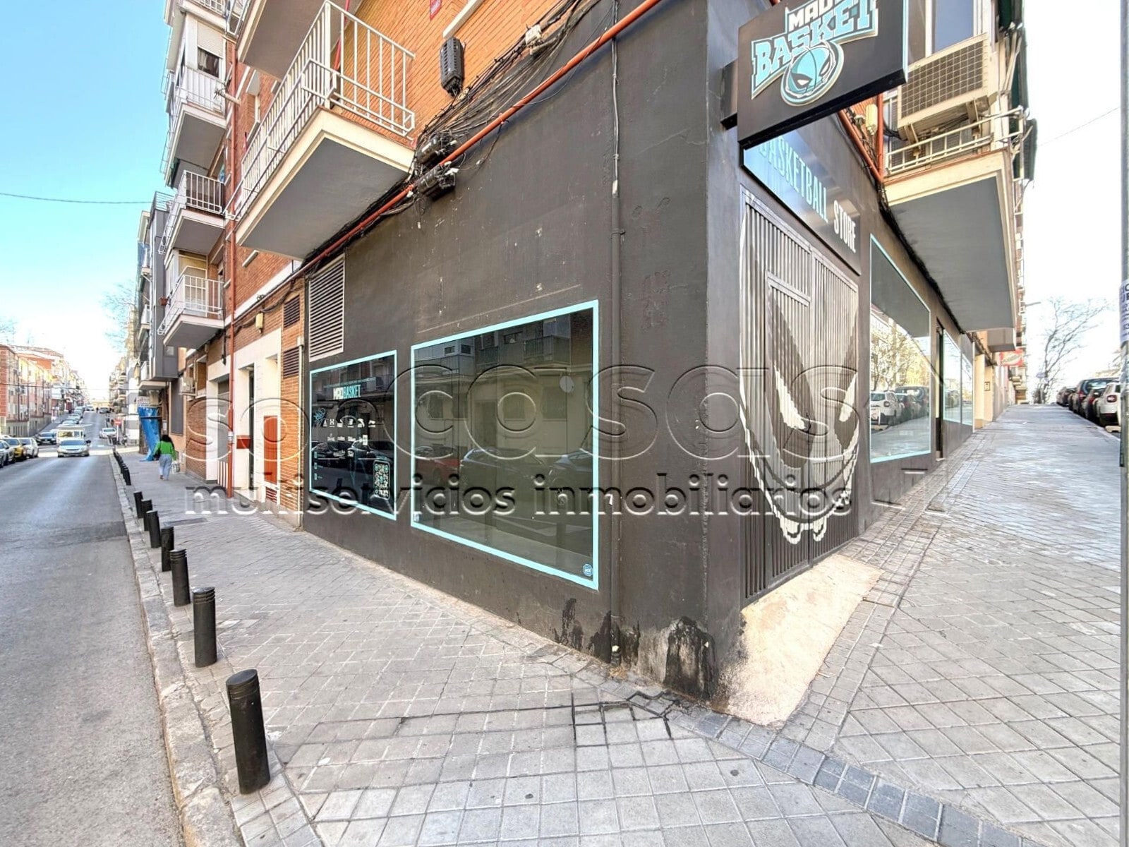 Retail in Madrid, Madrid for lease Primary Photo- Image 1 of 5