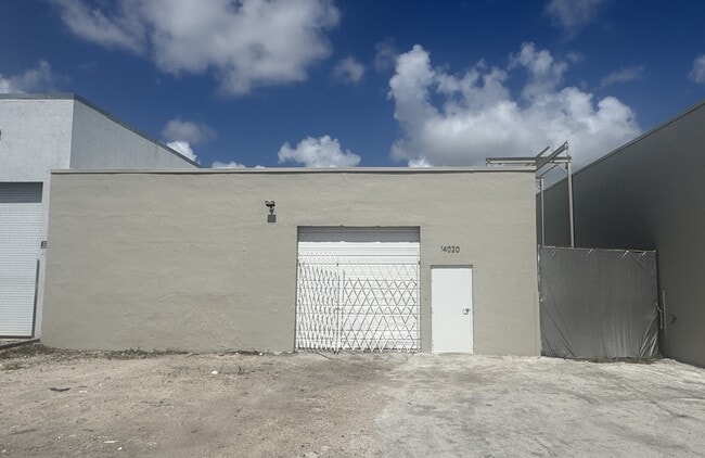 Plus de détails pour 14020 NW 19th Ave, Miami, FL - Industriel à vendre