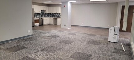 100 W Old Wilson Bridge Rd, Worthington, OH for lease Interior Photo- Image 2 of 13