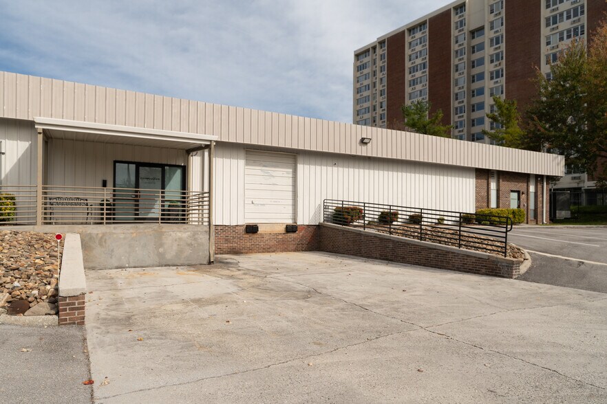 4440 Walker Blvd, Knoxville, TN à vendre - Photo du bâtiment - Image 3 de 66
