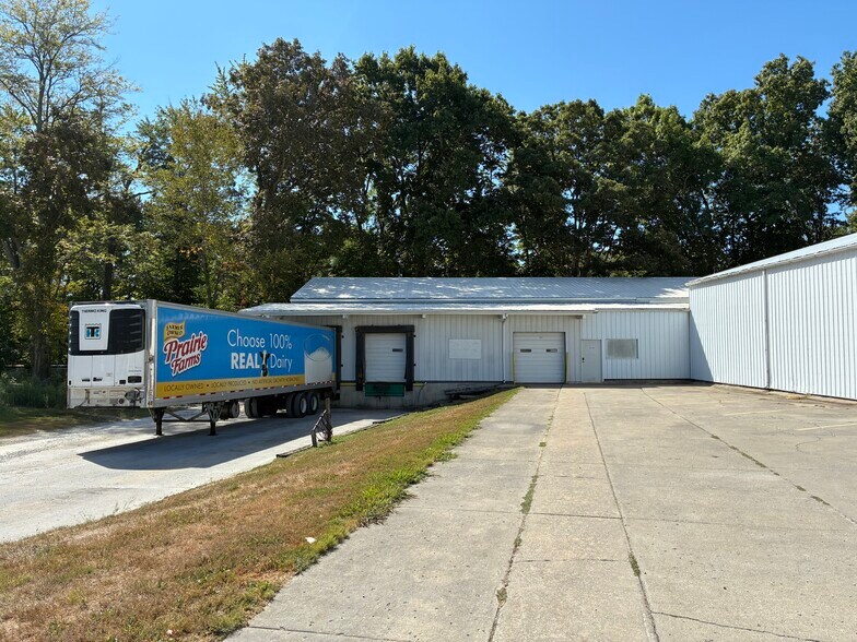 721 E IL Highway 15, Mount Vernon, IL à louer - Photo principale - Image 2 de 9
