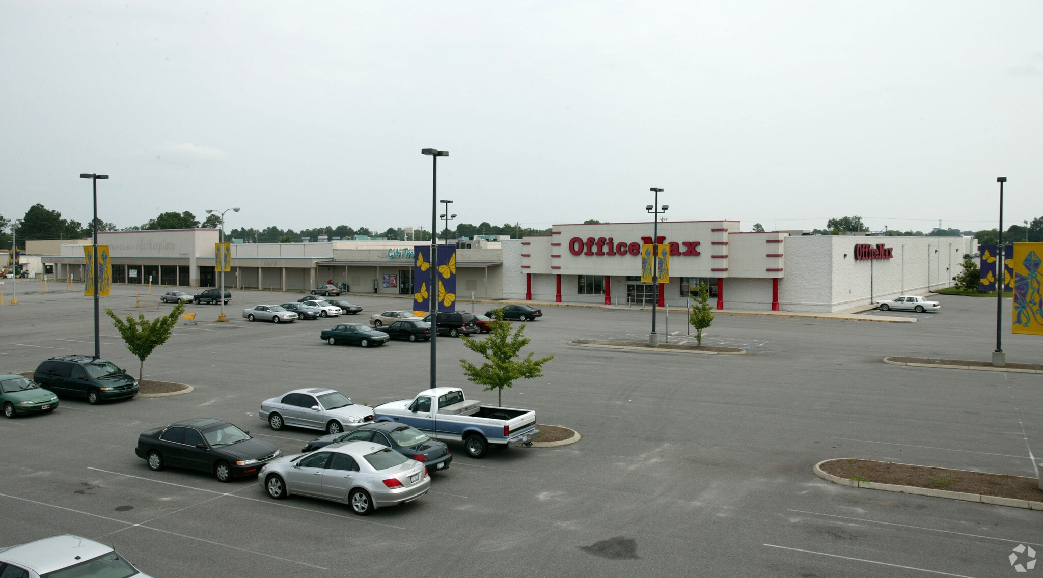 830-834 Halstead Blvd, Elizabeth City, NC for lease Building Photo- Image 1 of 3