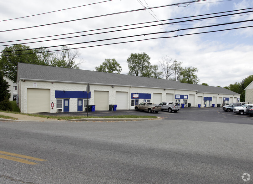 1209 Old Coochs Bridge Rd, Newark, DE à louer - Photo principale - Image 1 de 2