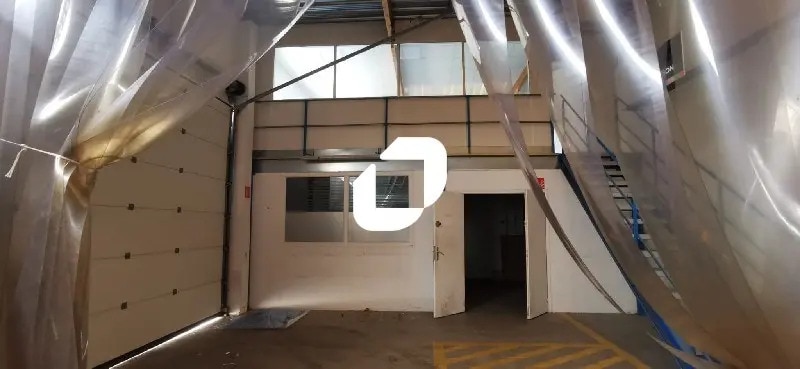 Commerce de détail dans Colombes à louer - Photo intérieure - Image 2 de 8