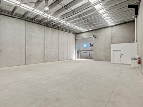 463A Somerville Rd, Brooklyn for lease Interior Photo- Image 2 of 3