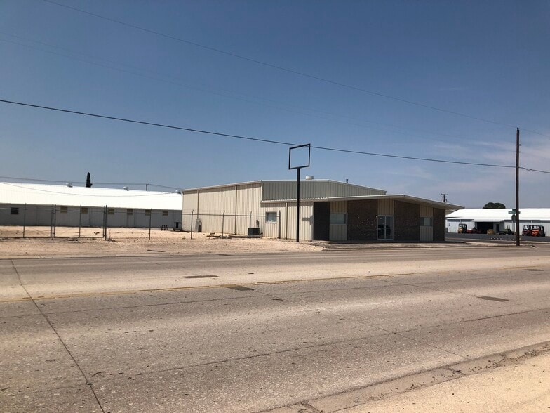 1400 W 2nd St, Odessa, TX for lease - Building Photo - Image 3 of 16