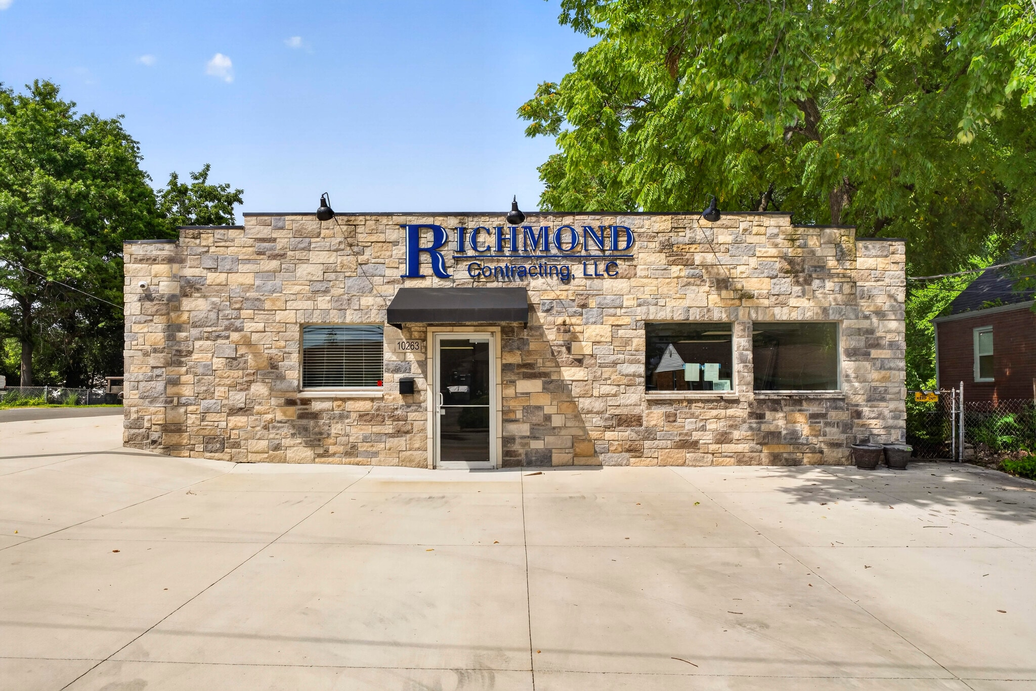 10263 Lackland Rd, Overland, MO for lease Primary Photo- Image 1 of 9