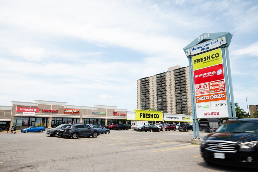 2650 Lawrence Ave E, Toronto, ON à vendre - Photo du bâtiment - Image 1 de 1