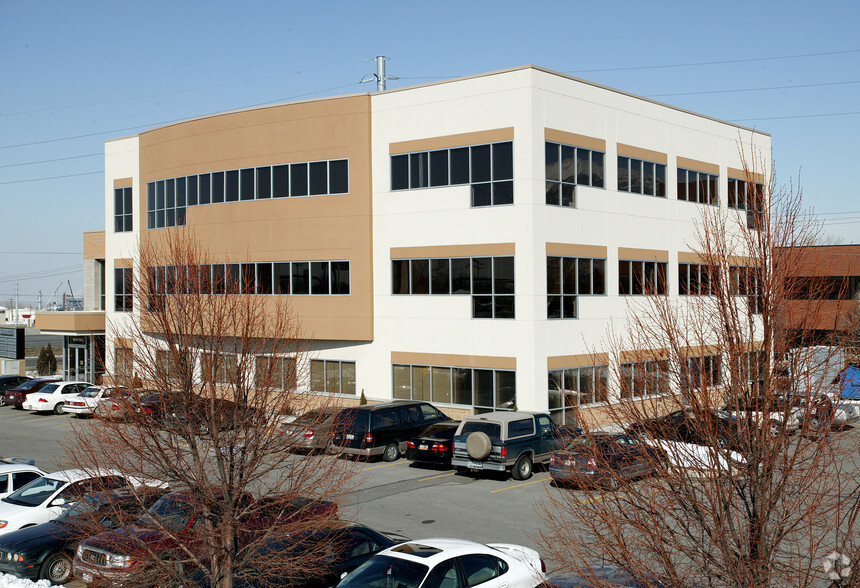 596 W 750 S, Bountiful, UT for lease - Building Photo - Image 3 of 17