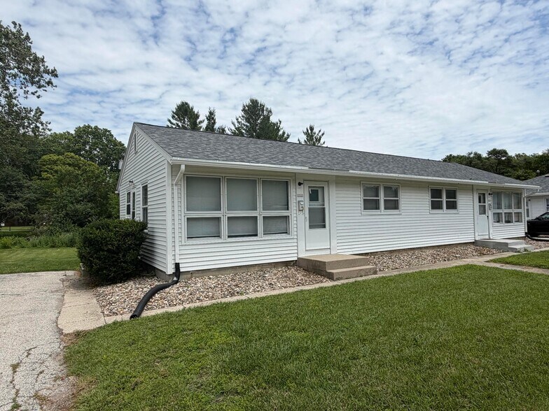 3531-3533 Tripp St, Ames, IA for sale - Building Photo - Image 3 of 10