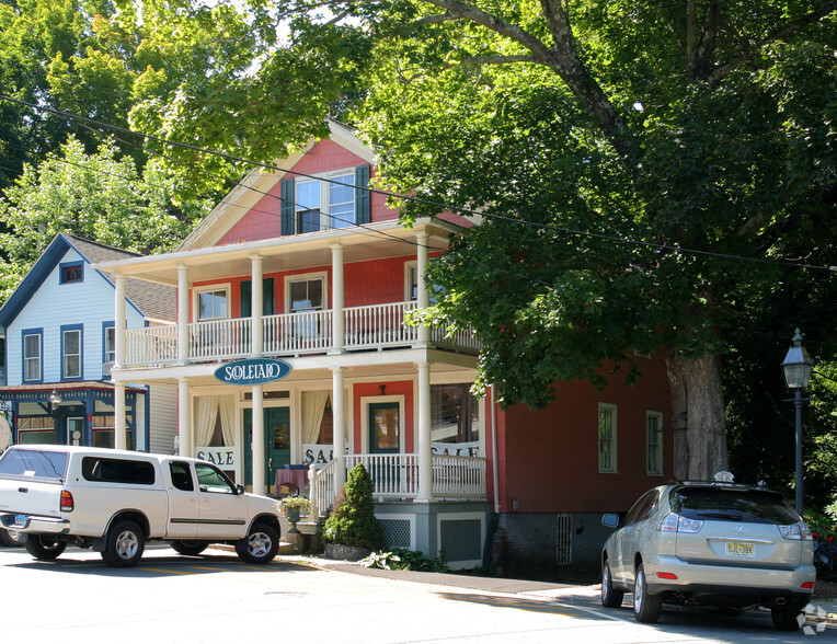 12-14 Main St, Chester, CT for sale - Primary Photo - Image 1 of 1