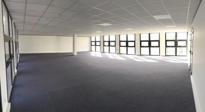 Office in Le Pecq for lease Interior Photo- Image 1 of 5