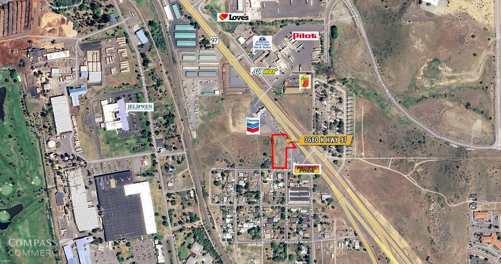 3680 N Highway 97, Klamath Falls, OR à vendre - Photo du bâtiment - Image 3 de 3