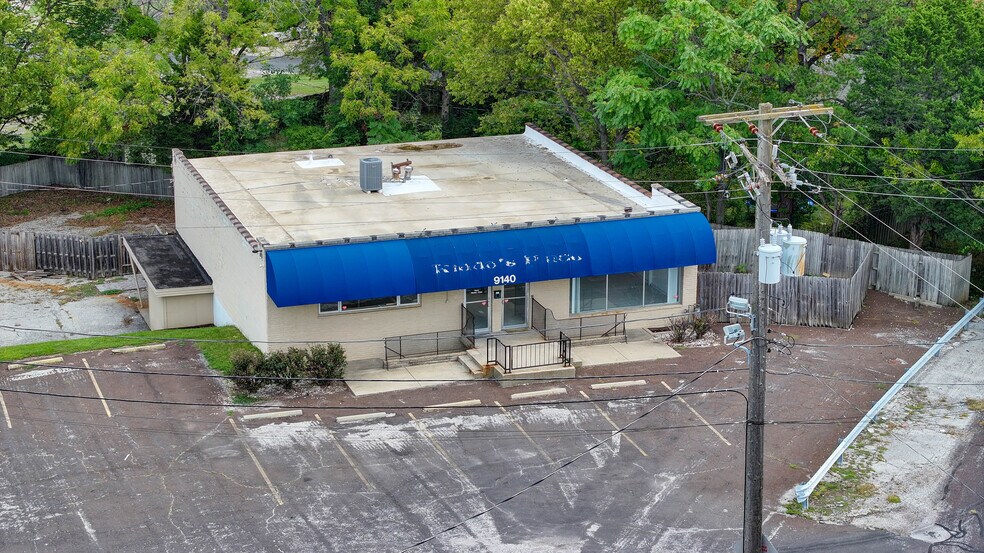 Redevelopment Opportunity portfolio of 2 properties for sale on LoopNet.ca - Building Photo - Image 2 of 5