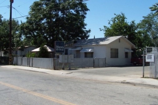 206 Beardsley Ave, Bakersfield, CA for sale - Primary Photo - Image 1 of 1