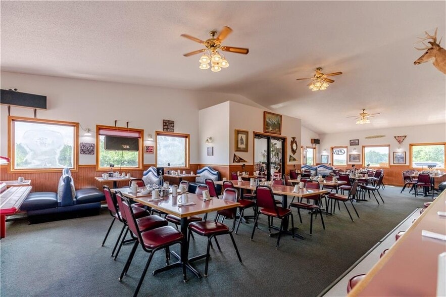 W4118 State Hwy 8, Glen Flora, WI for sale - Interior Photo - Image 2 of 12