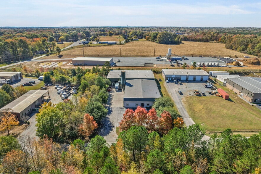 3213 Westwood Industrial Dr, Monroe, NC for sale - Building Photo - Image 2 of 22