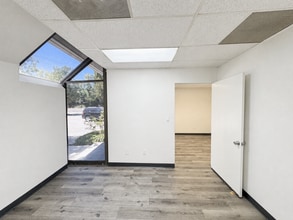 31121-31131 Via Colinas, Westlake Village, CA for lease Interior Photo- Image 2 of 6