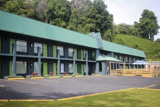 Plus de détails pour 1798 S Wilderness Rd, Mount Vernon, KY - Services hôteliers à vendre