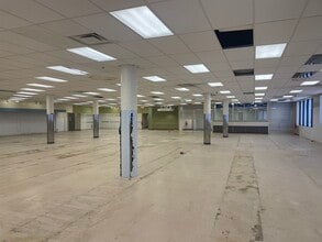 1001 Glendon Ave, Los Angeles, CA à louer Photo du bâtiment- Image 2 de 5