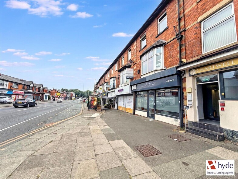 45-47 Bury New Rd, Manchester à louer - Photo du bâtiment - Image 2 de 24
