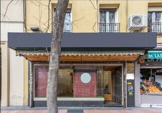 Plus de détails pour Multi-résidentiel à vendre