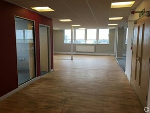 Oxford Rd, Aylesbury for lease Interior Photo- Image 1 of 8