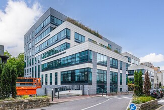 Plus de détails pour 333 Avenue Georges Clemenceau, Nanterre - Bureau à louer